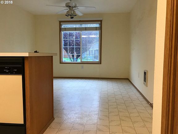 4th image of 4503 NE 141st Ct