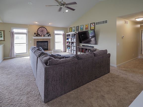 8116 Buck Ave-103