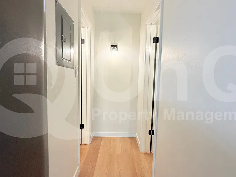 25 E Eva St #5 — Photo 7