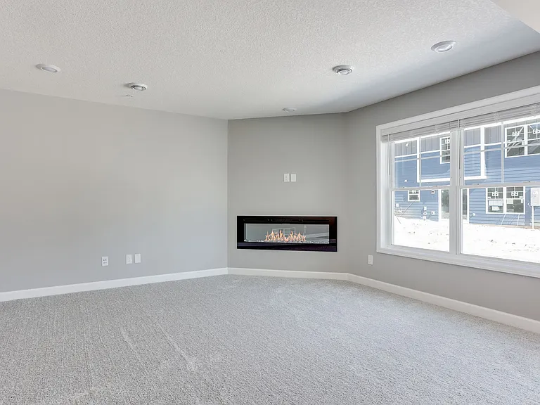 1142 Middlefield Rd — Photo 5