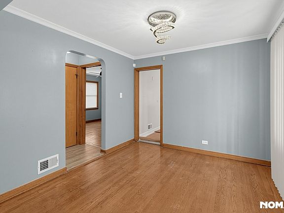 3rd image of 14733 La Salle St