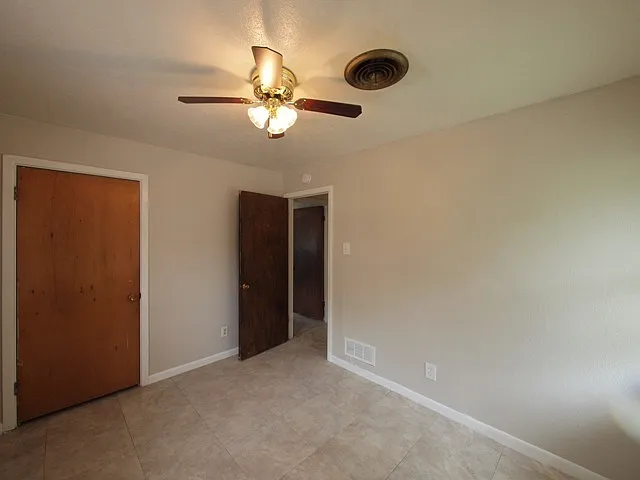 708 Jefferis Ave — Photo 19