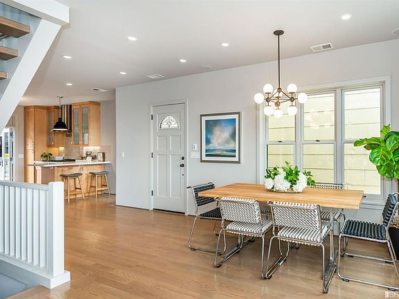3rd image of 1484 Noe St