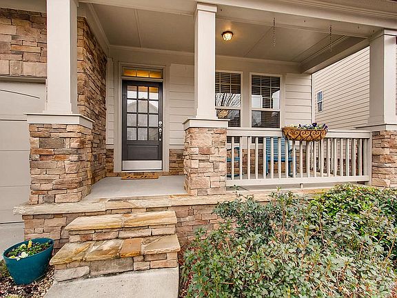 3rd image of 4522 Wilkerson Pl SE