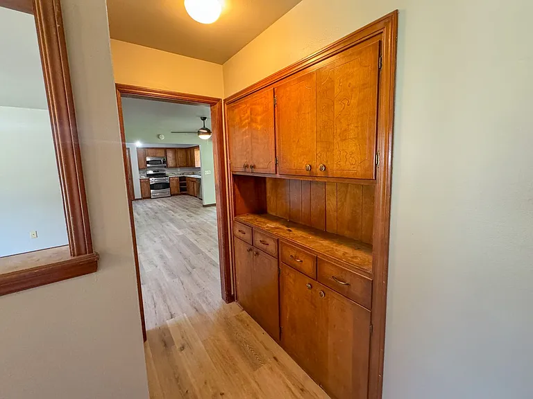 345 Travis Cir — Photo 7