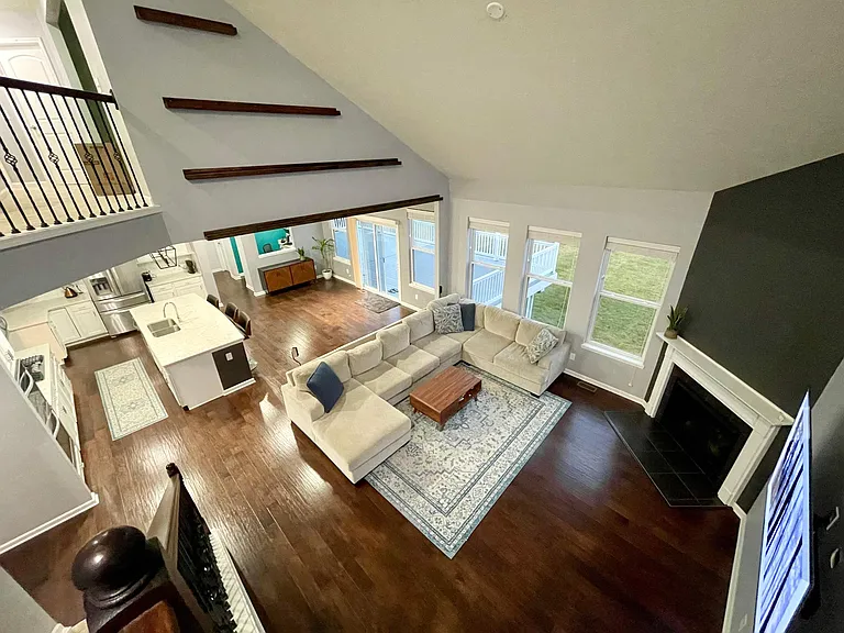 2038 Fieldcrest Ln — Photo 24