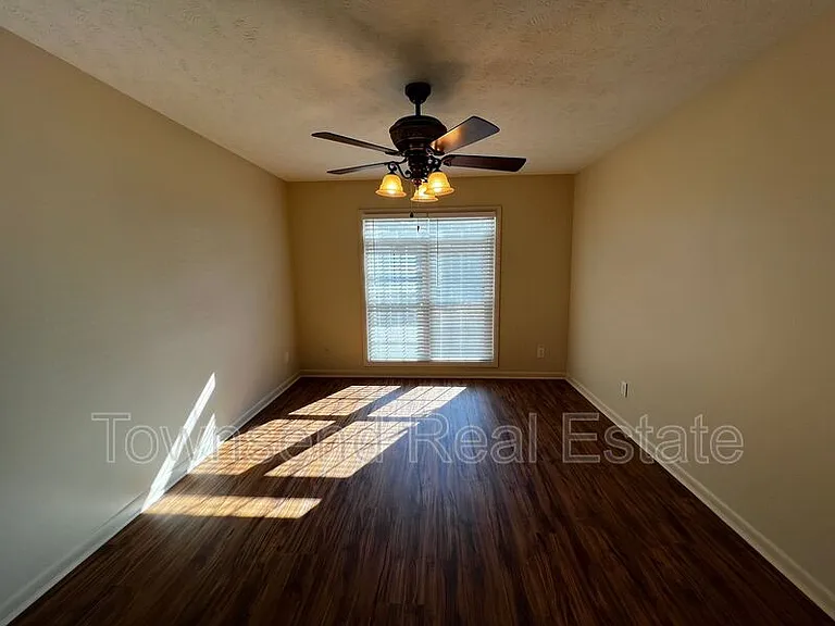 2716 Helaman Ct #12 — Photo 7