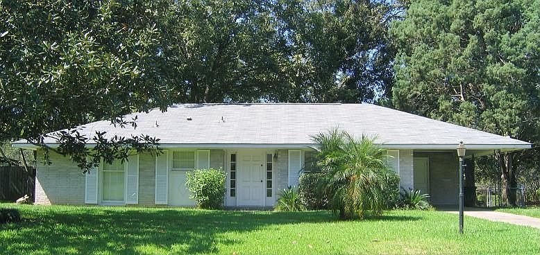 1st image of 845 Highland Park Dr
