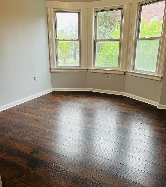 1st image of 81 Franklin St #2R