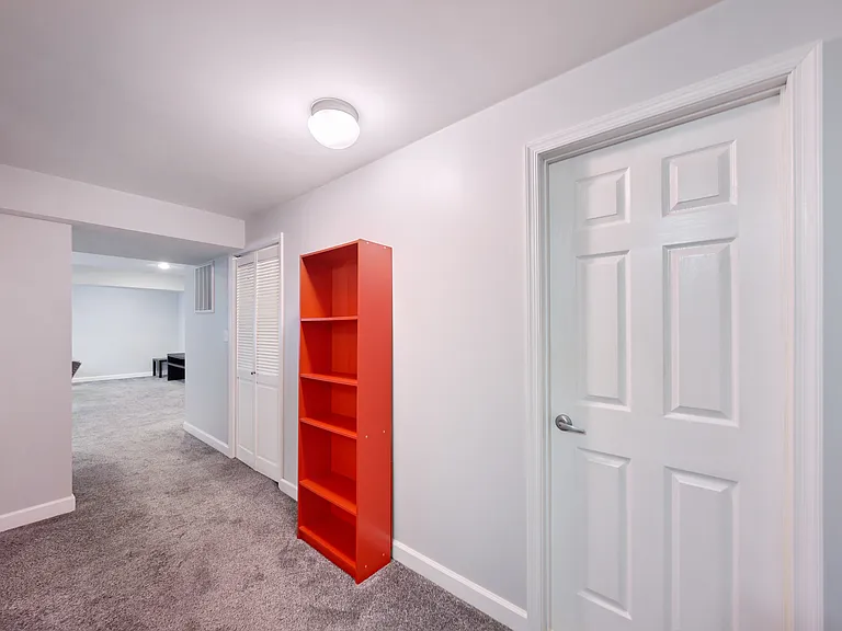 68 George Thomas Dr #B — Photo 7