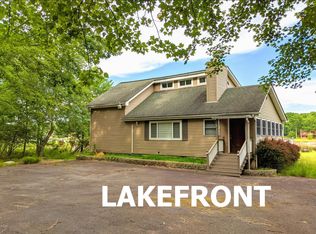 209 Spring Dr, Dingmans Ferry, PA 18328