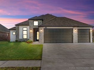 23050 E 106th St, Broken Arrow, OK 74014