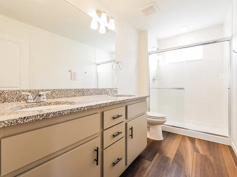 18607 E 47th Pl — Photo 14
