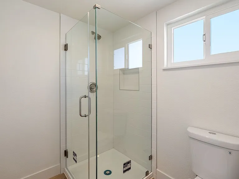 1622 Palm St - 2 Bedroom 2 Bath Fully Renovated: Move In Available Now | July 1st, 2026 Units Ava... — Photo 22