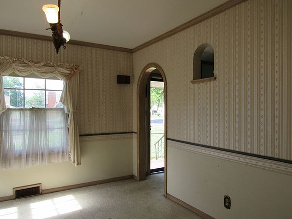 3rd image of 101 W 23rd Ave