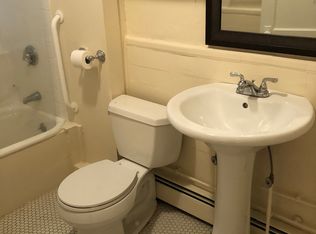 77 Main St APT 11, Peabody, MA 01960
