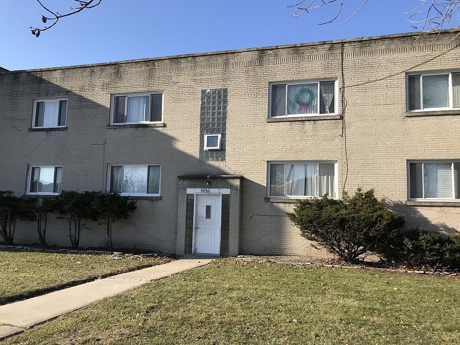 1st image of 5650 N California Ave