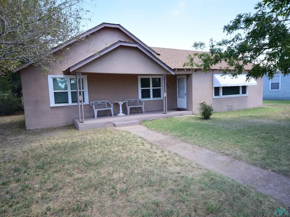 622 W 15th St, Portales, NM 88130
