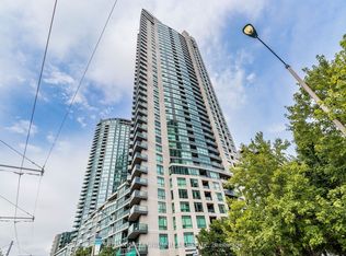 215 Fort York Blvd #712, Toronto, ON M5V 4A2