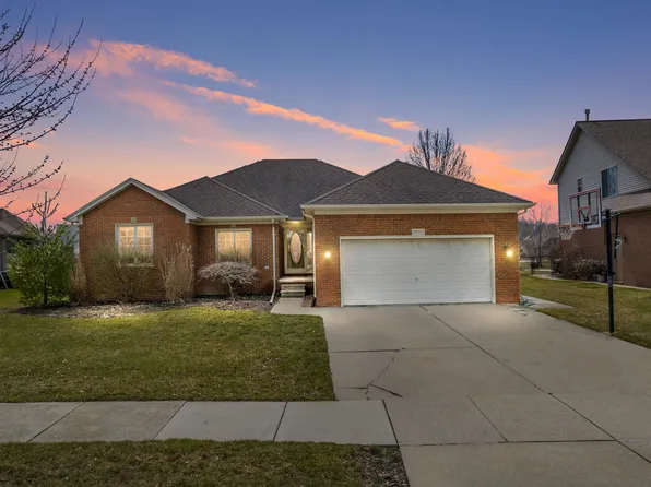 36604 Saint Clair Dr, New Baltimore, MI 48047