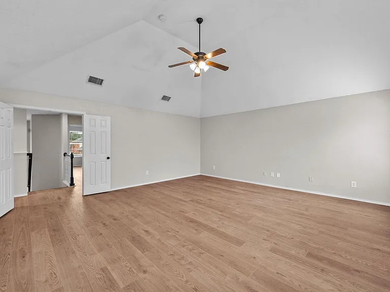 2421 Kittyhawk Dr — Photo 23