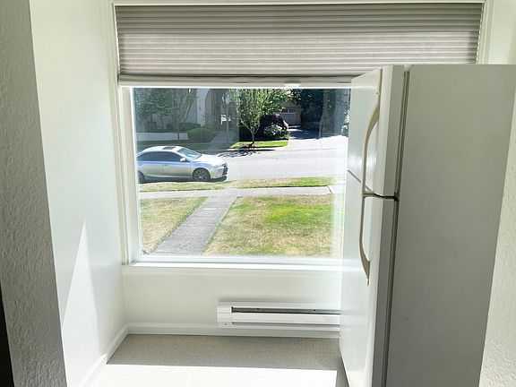 5th image of 407 N D St #C