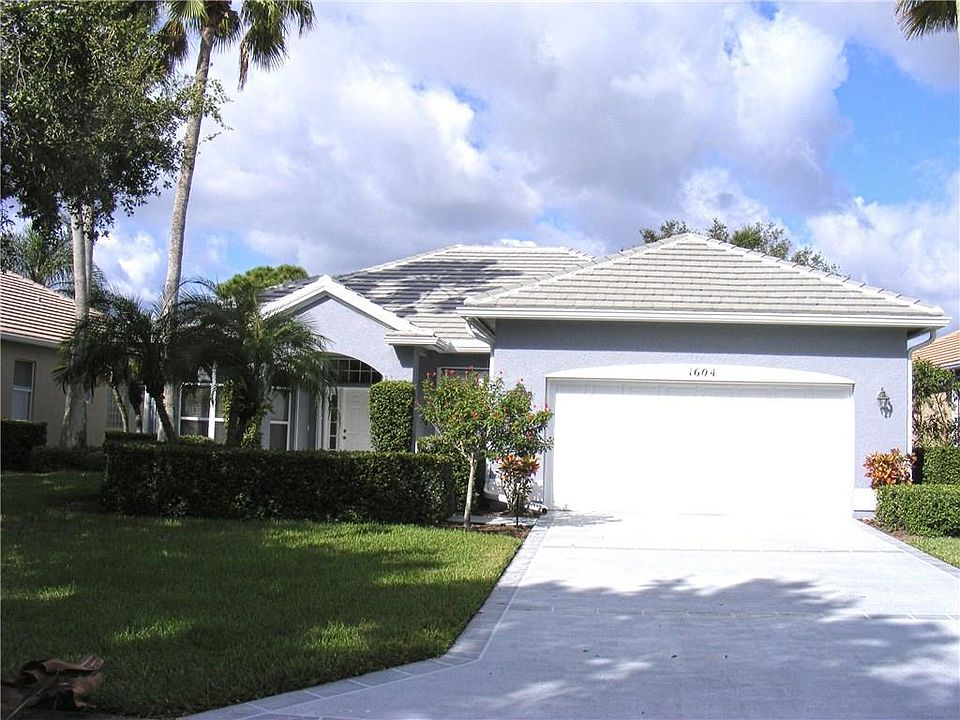 1st image of 1604 SW Monarch Club Dr
