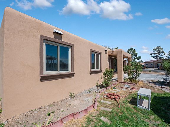 4th image of 7909 Kathryn Ave SE