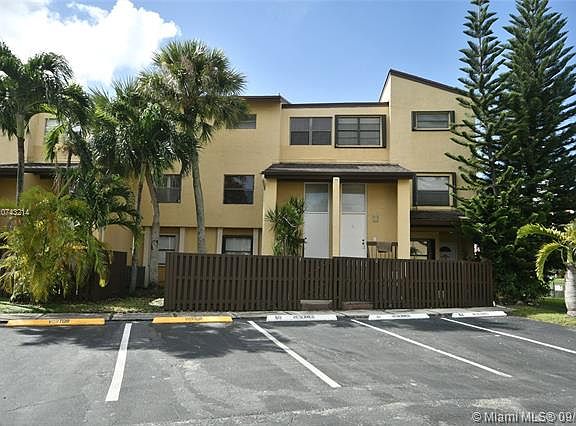 2nd image of 10060 NW 9th St Cir APT 3