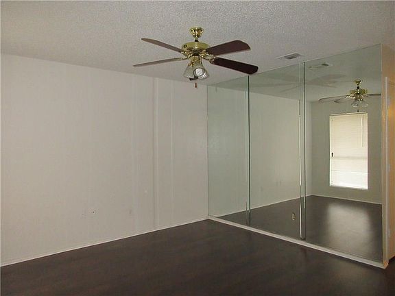 4th image of 10266 Maverick Dr
