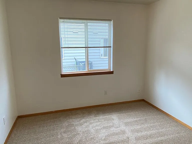 2635 Lyon St SE — Photo 10