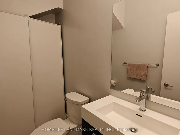165 Pears Ave #Townhouse 7 — Photo 8