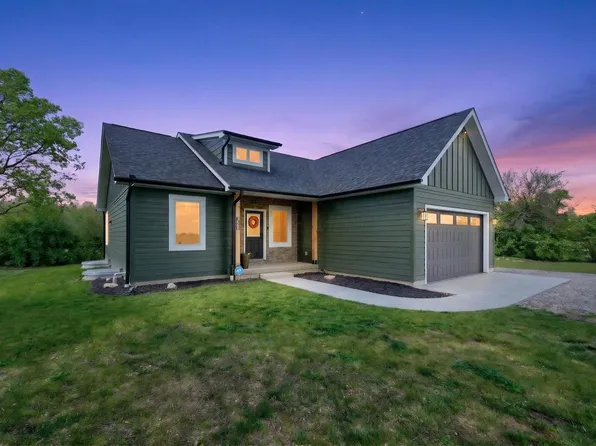 1705 Horseshoe Rd, Delaware, OH 43015