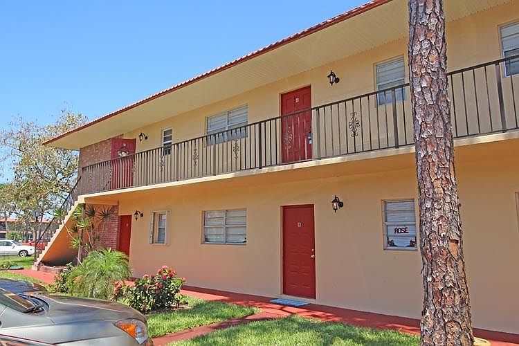 1st image of 1923 SW Palm City Rd APT G