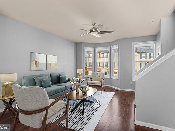 4th image of 723 Elias Way