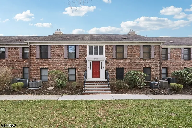 26 Sunrise Dr photo 1