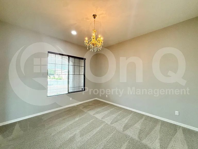 1007 E Buffalo St — Photo 11