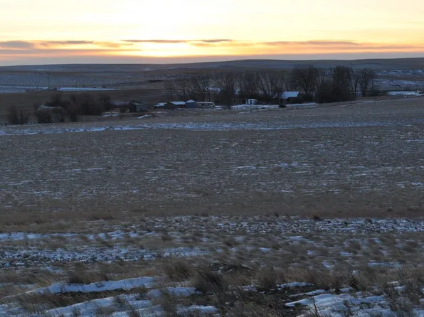 1741 County Road 544, Glendive, MT 59330