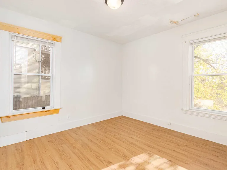 Perkins St — Photo 10