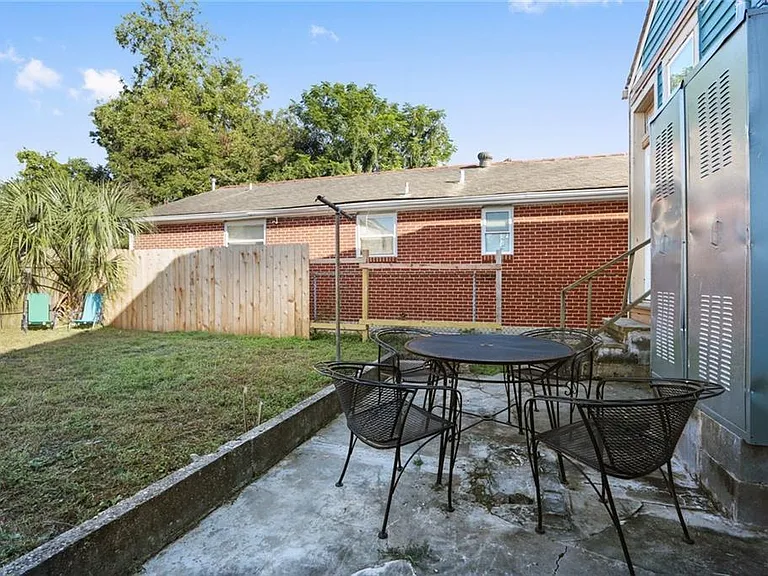 7927 Forshey St — Photo 5