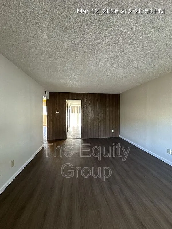 2 bed, 1.0 bath, $1,250 — Photo 2