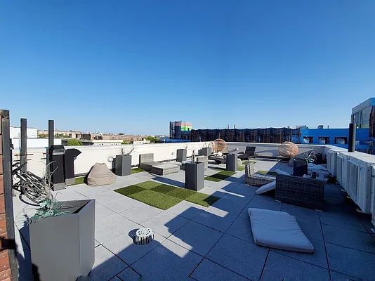 Rented by Rentall Group Inc | media 7