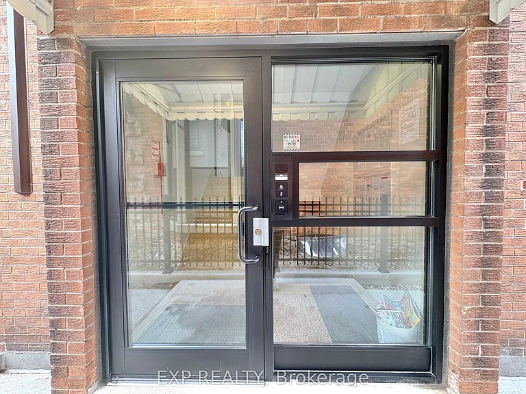 100 West Ave S #4 — Photo 4