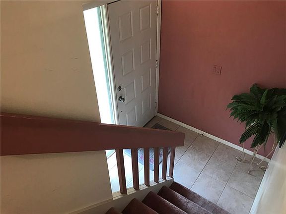 4th image of 3991 SW Greenwood Way #I