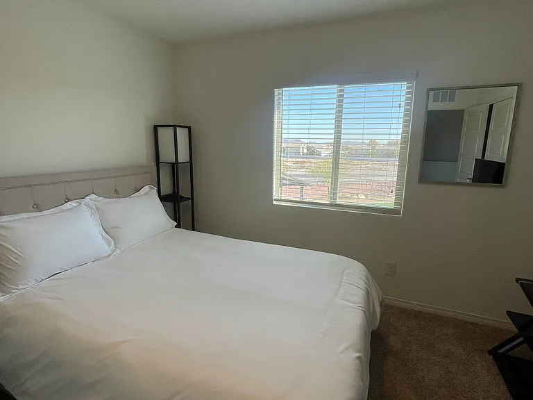 4938 Amberlyn St — Photo 36