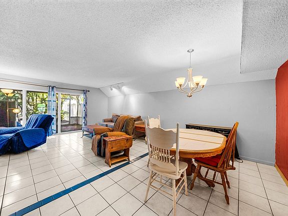 4th image of 6777 SW 39th Court #85