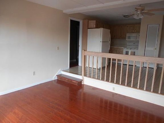 5th image of 160 Burkhall St Unit 408