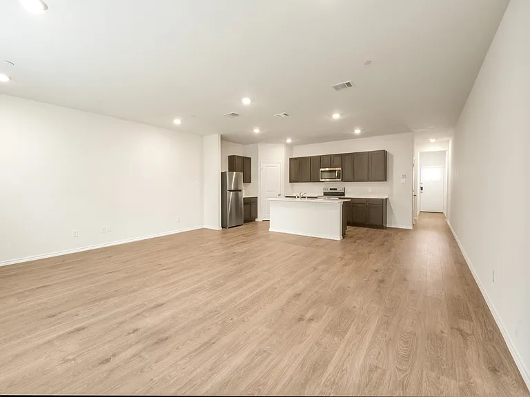 7015 Moonflower Ln — Photo 6