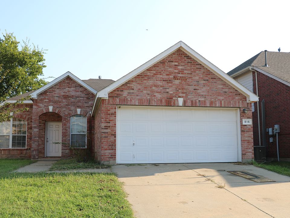 1st image of 815 Gillon Dr