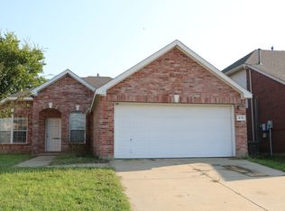 815 Gillon Dr, Arlington, TX 76001